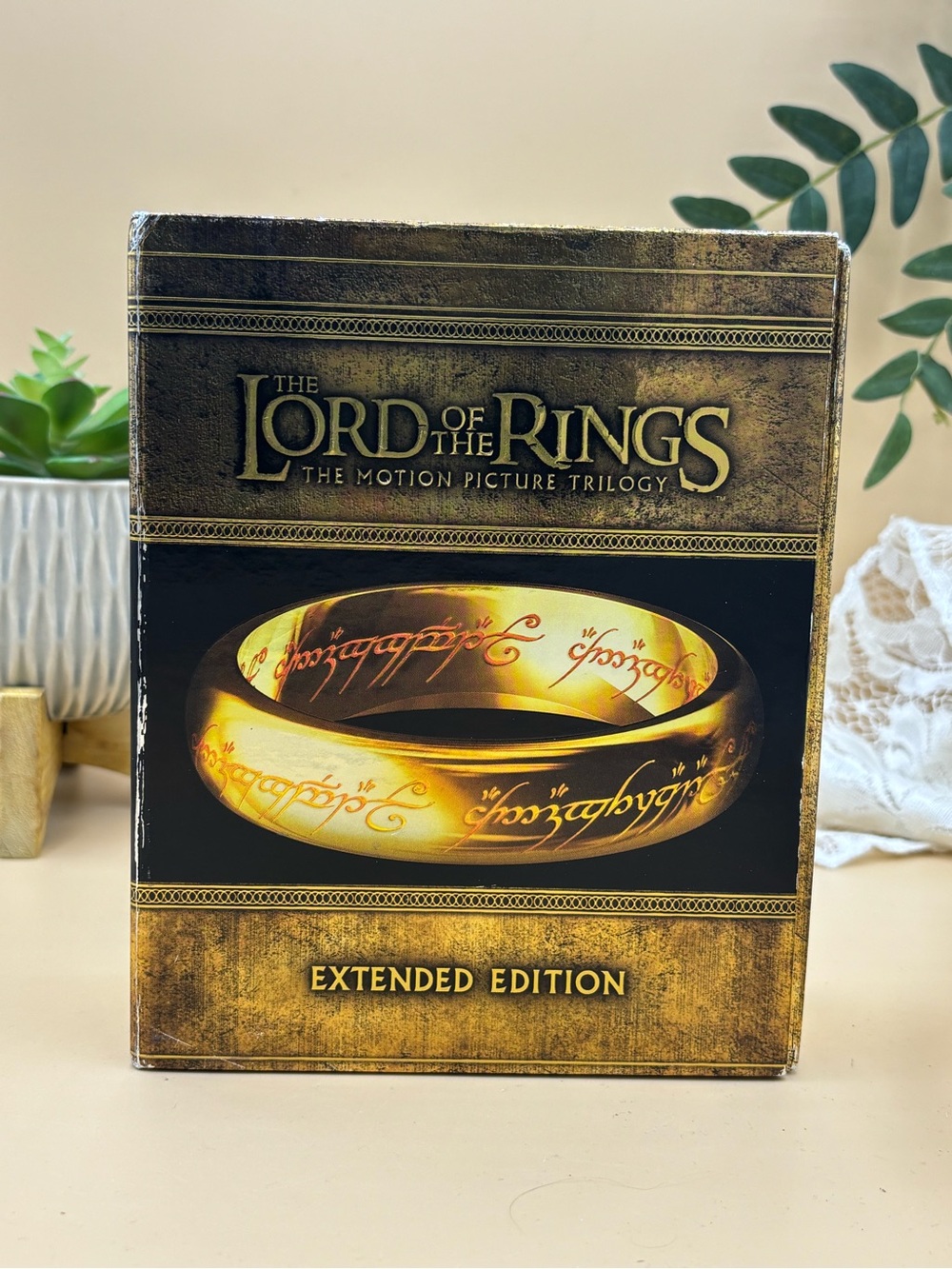 Lord of the Rings Motion Picture Trilogy Extended Edition 12 Disc DVD Box Set